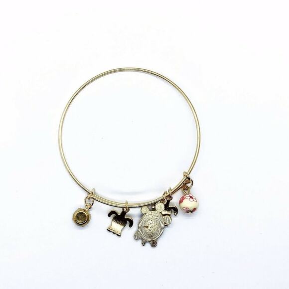 Beaded Sea Turtle Charm Colorful Bangle Bracelet - Picture 6 of 6